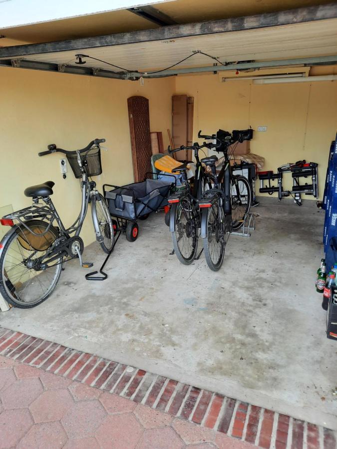 Ferienwohnung Fahrradurlaub in Ostfriesland für 4 Personen Utarp Exterior foto